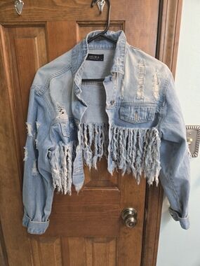 AKIRA Light Blue Cropped Distressed Denim Jacket with Fringe